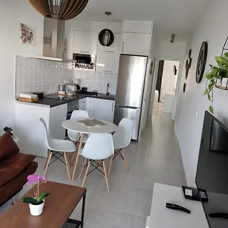 White Deluxe Apartamento