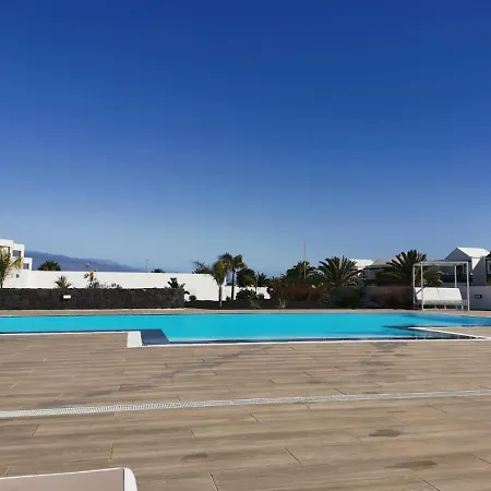 White Deluxe * コスタ・テギセ