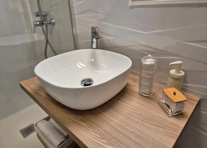 White Deluxe Lejlighed