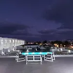 Апартаменты White Deluxe